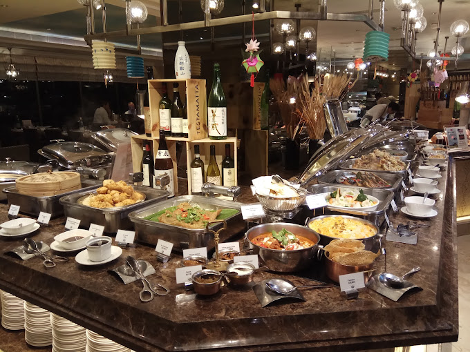 Handelsgewerbliche Getränkemaschine aus Edelstahl 3