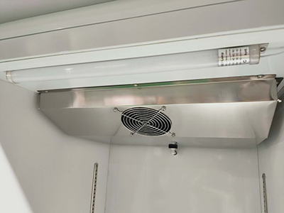 Verstellbare industrielle Kühlgeräte mit doppelter Airbagdichtung und hochfesten Universalrädern 6