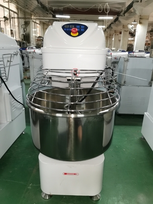 Spirale Mischer mit einer Kapazität von 80 L 17,8 Rpm Tankgeschwindigkeit Kochgeräte Fastfood-Küchengeräte