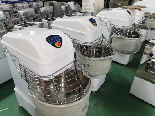 Spirale Mischer mit einer Kapazität von 80 L 17,8 Rpm Tankgeschwindigkeit Kochgeräte Fastfood-Küchengeräte