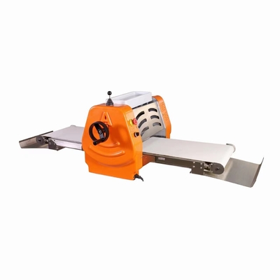 370 mm Rollendeigpressmaschine für Restaurant Phase 1 0,4 kW Leistung 2,5 kg Rollgewicht