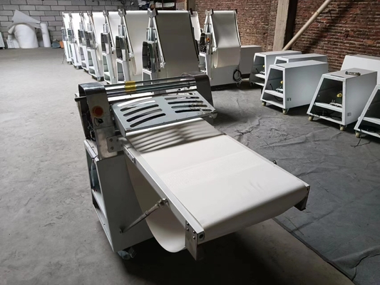 16-Tray 250kg vertikale Teigplatte mit 0,75kw Leistung 6,5kg Max Teiggewicht