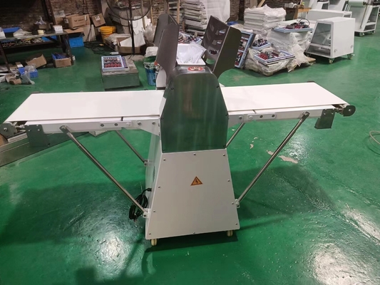 16-Tray 250kg vertikale Teigplatte mit 0,75kw Leistung 6,5kg Max Teiggewicht