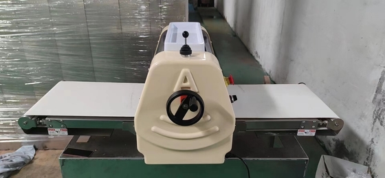 Mini-Teigplatten für die kommerzielle Küche mit 2,5 kg Max-Rollgewicht