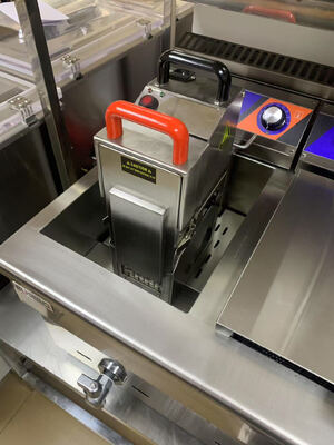 Industrial Cooking Oil Filter Machine 304 Stainless Steel for Restaurant Deep Fryer 40% Oil Saver One-Button Operation